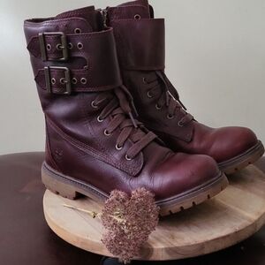 Timberland Women's Ankle Boots in Burgundy